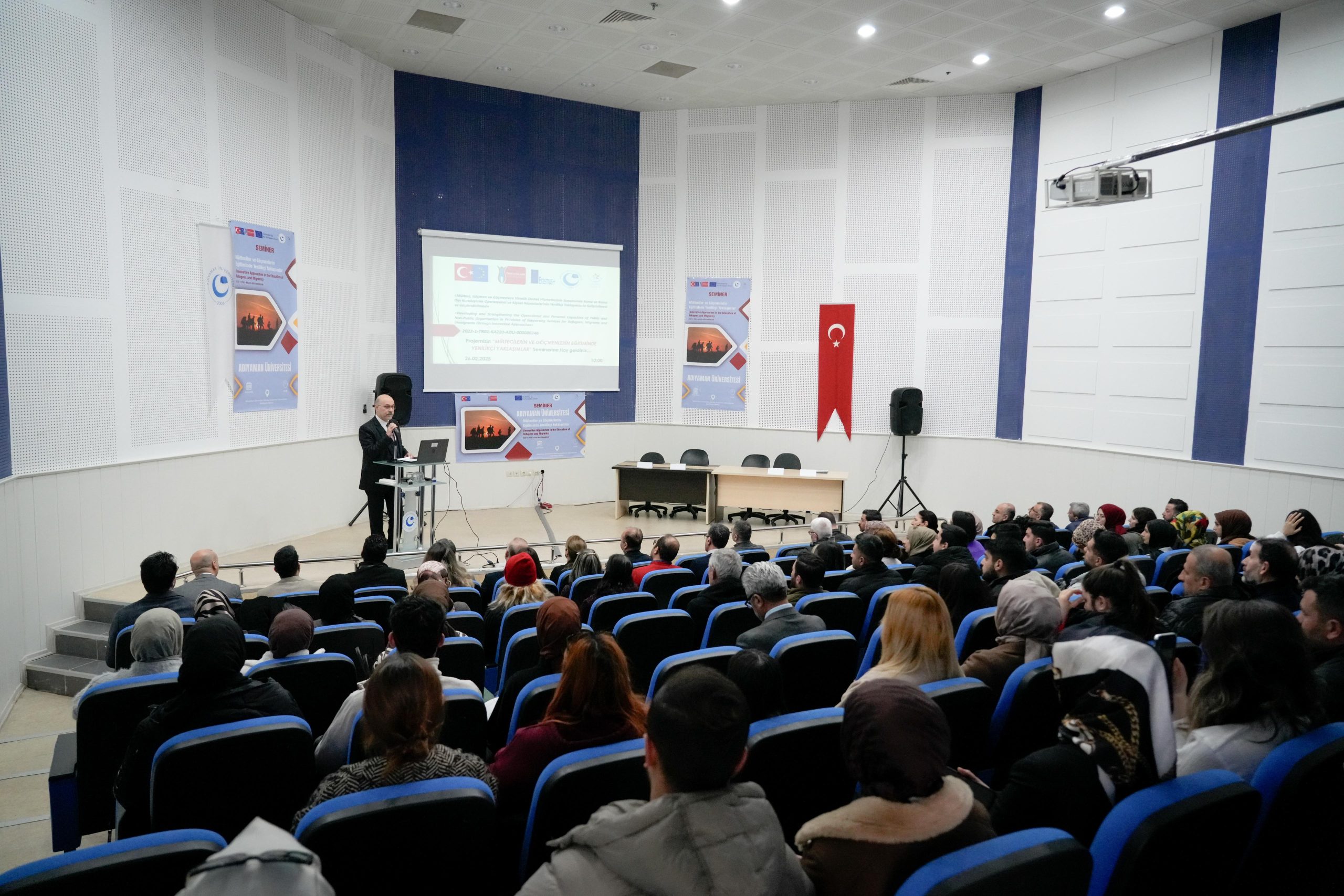 Adıyaman Üniversitesinde Mülteciler ve Göçmenlerin Eğitimine Yönelik Yenilikçi Yaklaşımlar Semineri Gerçekleştirildi