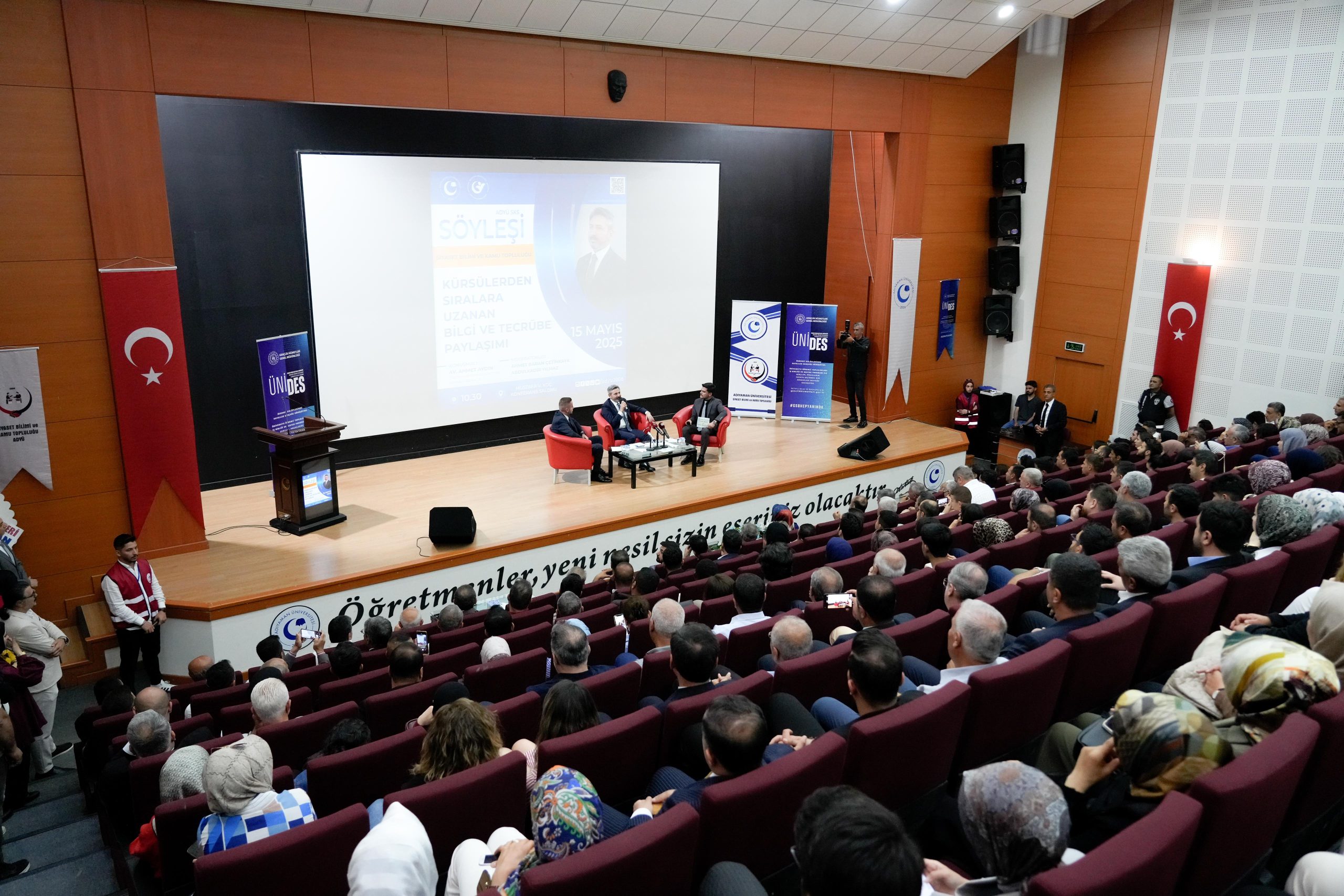 Adıyaman Üniversitesinde “Kürsülerden Sıralara Uzanan Bilgi ve Tecrübe Paylaşımı” Söyleşisi Gerçekleştirildi
